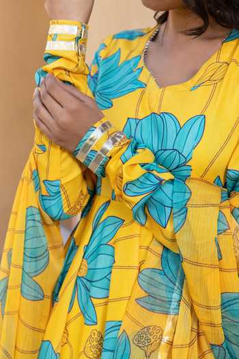 Shop_Pomcha Jaipur_Yellow Muslin, Chiffon Gota Patti, Carnation Floral Print Anarkali Pant Set _Online_at_Aza_Fashions