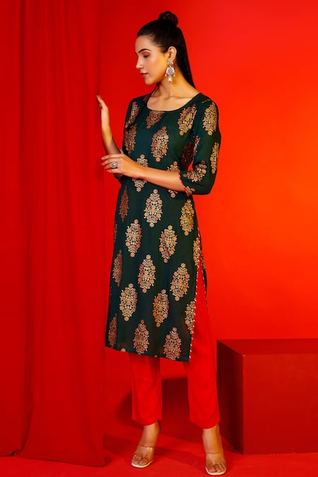 Pheeta_Green Rayon Printed Floral Round Mughal Kurta And Pant Set_at_Aza_Fashions