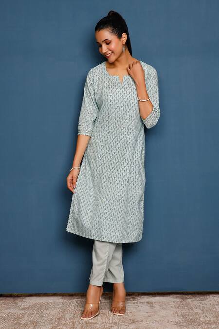 Shop_Pheeta_Green Cotton Embroidery Split V-neck Flower Pattern Kurta And Pant Set_Online_at_Aza_Fashions