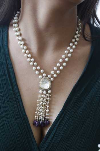 Do Taara Silver Plated Polki And Pearl Necklace Online at Aza Fashions Do Taara_Silver Plated Polki And Pearl Necklace _Online_at_Aza_Fashions