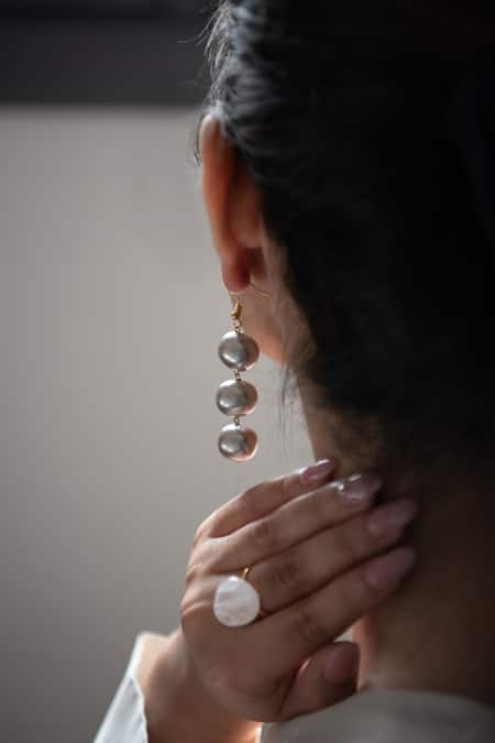 Do Taara Grey Pearls Earrings Online at Aza Fashions Do Taara_Grey Pearls Earrings _Online_at_Aza_Fashions