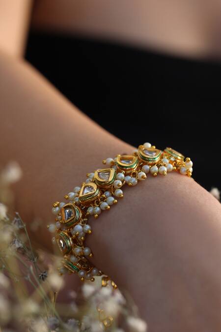 Buy Do Taara Gold Plated Pearls Kundan Bracelet Online at Aza Fashions Buy_Do Taara_Gold Plated Pearls Kundan Bracelet _Online_at_Aza_Fashions