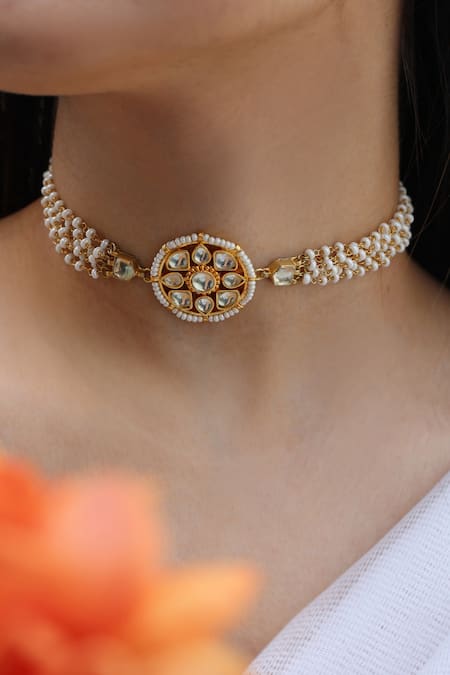 Do Taara_Gold Plated Floral Kundan And Pearl Choker Necklace _Online_at_Aza_Fashions