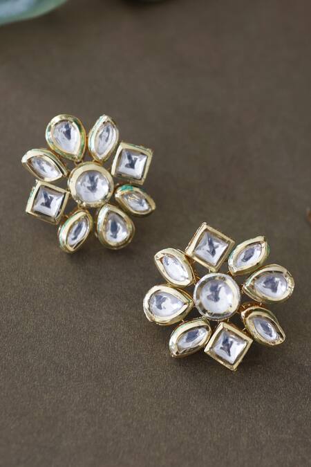 Do Taara_Gold Plated Kundan Blossomed Flower Studs _Online_at_Aza_Fashions