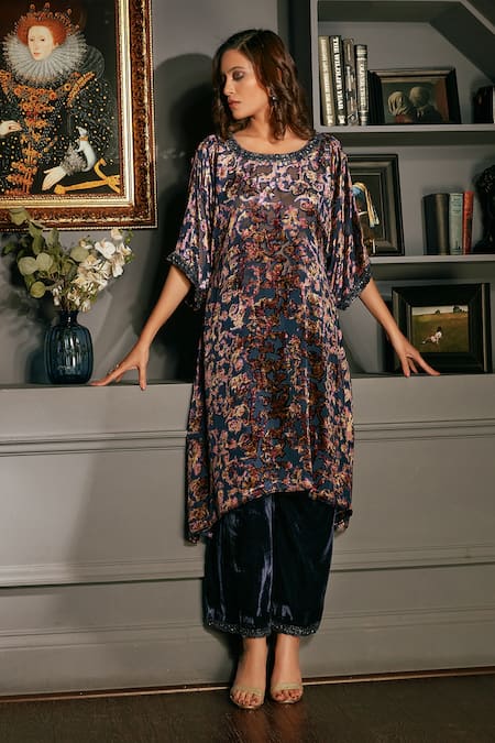 Buy_Priyanka Jain_Blue Velvet Lining Shantoon Floral Print, Sequin And Beads Kurta & Palazzo Set _Online_at_Aza_Fashions