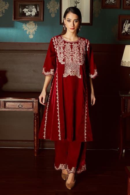 Buy_Priyanka Jain_Red Velvet Lining Shantoon Aari Work And Sequin Embroidered Kurta & Palazzo Set _Online_at_Aza_Fashions