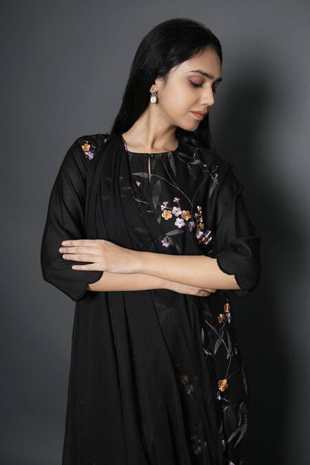 Shop Kameez Black Chanderi, Cotton, Kota Doria Embroidery, Olive Branch Print Kurta Pant Set Online at Aza Fashions Shop_Kameez_Black Chanderi, Cotton, Kota Doria Embroidery, Olive Branch Print Kurta Pant Set _Online_at_Aza_Fashions