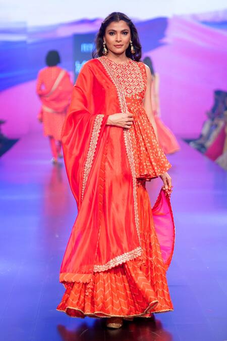 Buy Punit Balana Red Silk, Chanderi Embroidery, Zari Round Bandhani Print Kedia Top And Gharara Set Online at Aza Fashions Buy_Punit Balana_Red Silk, Chanderi Embroidery, Zari Round Bandhani Print Kedia Top And Gharara Set _Online_at_Aza_Fashions