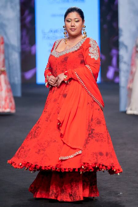 Bhumika Sharma Red Georgette Tassels, Embroidery Blossom Print Anarkali And Flared Pant Set at Aza Fashions Bhumika Sharma_Red Georgette Tassels, Embroidery Blossom Print Anarkali And Flared Pant Set _at_Aza_Fashions