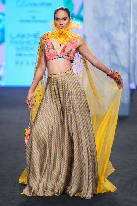 Buy_Mahima Mahajan_Yellow V-, Open Floral Embroidered Cape And Palazzo Set 
