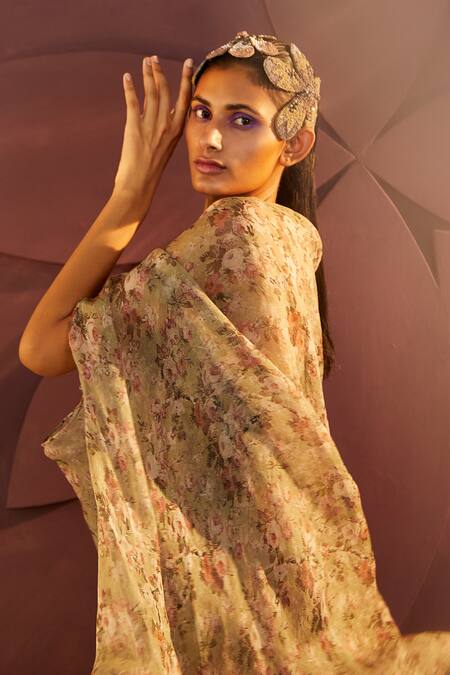 Buy_Parul And Preyanka_Green Organza, Embroidery, Zari Round Neck Floral Cape Sharara Set _Online_at_Aza_Fashions