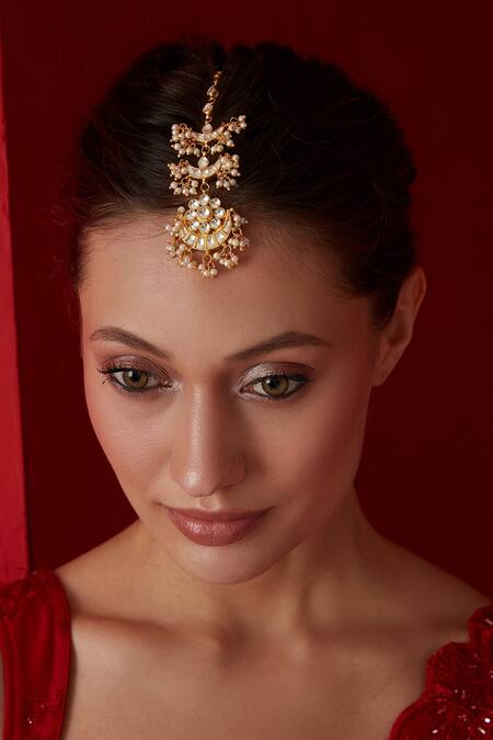 Paisley Pop Gold Plated Kundan Pearls Embellished Maangtikka Online at Aza Fashions Paisley Pop_Gold Plated Kundan Pearls Embellished Maangtikka _Online_at_Aza_Fashions