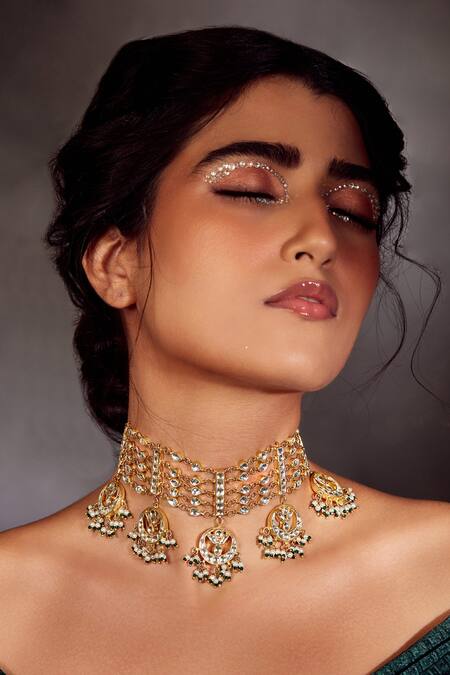 Buy Paisley Pop Gold Plated Kundan And Pearls Choker Necklace Online at Aza Fashions Buy_Paisley Pop_Gold Plated Kundan And Pearls Choker Necklace_Online_at_Aza_Fashions