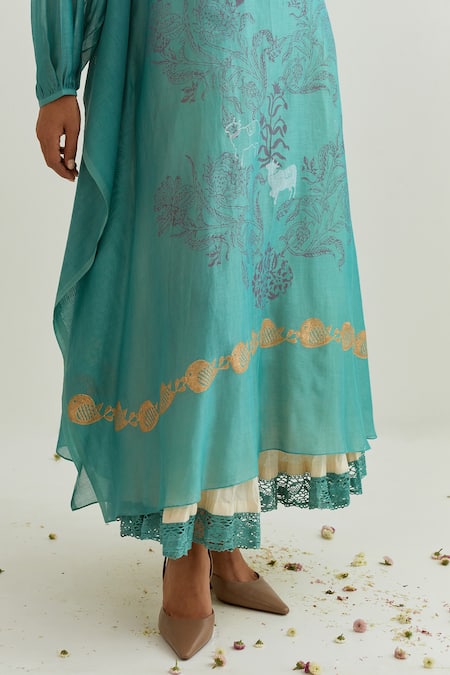 Prama By Pratima Pandey_Green Chanderi Embroidery Round Neck Dress With Inner _Online_at_Aza_Fashions