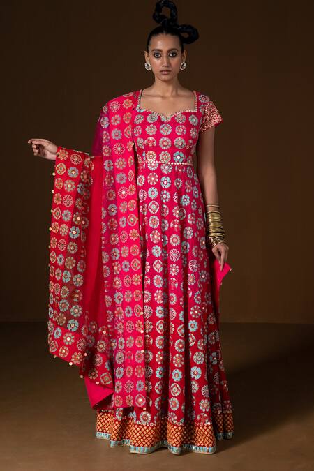 Buy_Pooja Rajgarhia Gupta_Fuchsia Organza, Silk Sequins, Anardana Tropical Print Anarkali With Dupatta _Online_at_Aza_Fashions