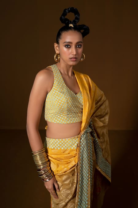 Pooja Rajgarhia Gupta_Green Silk, Lycra Sequins, Embroidery Chakra Phool Pant Saree With Blouse _Online_at_Aza_Fashions