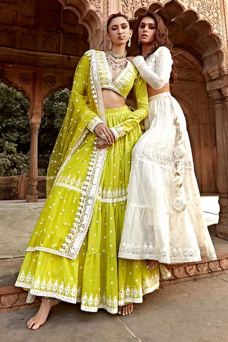 Preevin_Off White Cotton, Net Mirrors Plunge Geometrical Embroidered Pattern Lehenga Set _at_Aza_Fashions