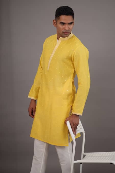 Shop_Para_Yellow Chanderi Silk Embroidered Thread Kurta And Pant Set_Online_at_Aza_Fashions