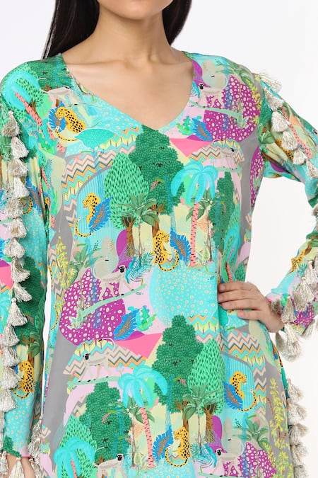 Buy_PS Pret By Payal Singhal_Grey Crepe Printed Kuno V Neck Kurta And Pant Set _Online_at_Aza_Fashions