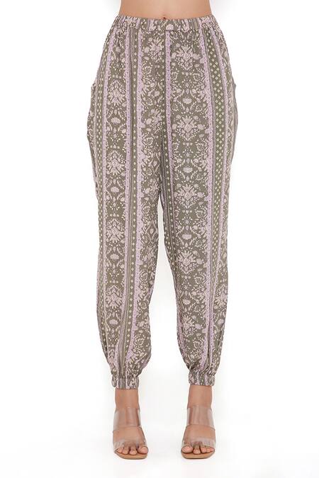 PS Pret By Payal Singhal Green Rayon Floral Print Round Top And Joggers Set at Aza Fashions PS Pret By Payal Singhal_Green Rayon Floral Print Round Top And Joggers Set_at_Aza_Fashions