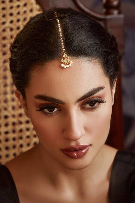 Paisley Pop Gold Plated Kundan Pearl Maangtikka Online at Aza Fashions Paisley Pop_Gold Plated Kundan Pearl Maangtikka _Online_at_Aza_Fashions