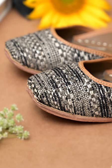 Coral Haze_Black Parisian Woven Juttis _Online_at_Aza_Fashions