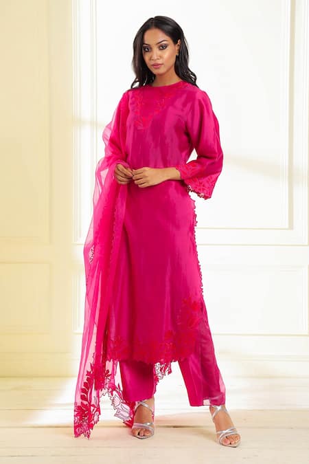 Omana By Ranjana Bothra Pink Chanderi, Organza Applique, Cut Shahin Placement Embroidered Kurta Set Online at Aza Fashions Omana By Ranjana Bothra_Pink Chanderi, Organza Applique, Cut Shahin Placement Embroidered Kurta Set _Online_at_Aza_Fashions