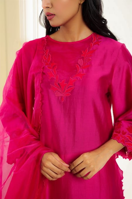 Buy Omana By Ranjana Bothra Pink Chanderi, Organza Applique, Cut Shahin Placement Embroidered Kurta Set Online at Aza Fashions Buy_Omana By Ranjana Bothra_Pink Chanderi, Organza Applique, Cut Shahin Placement Embroidered Kurta Set _Online_at_Aza_Fashions