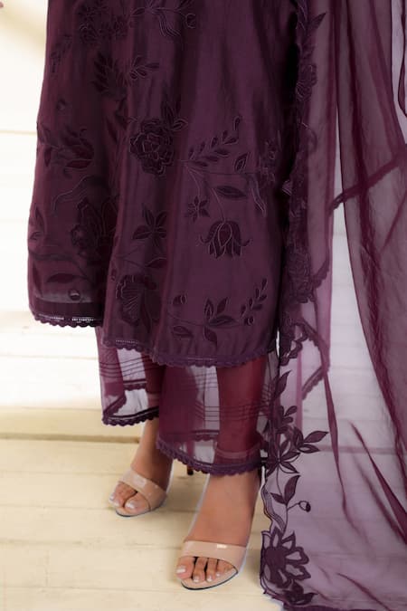 Buy Omana By Ranjana Bothra Purple Chanderi, Organza Embroidery, Cut Work Round Gul Placement Kurta Set Online at Aza Fashions Buy_Omana By Ranjana Bothra_Purple Chanderi, Organza Embroidery, Cut Work Round Gul Placement Kurta Set _Online_at_Aza_Fashions