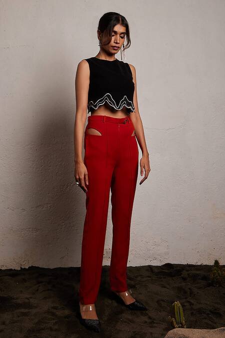 Buy_Pocket Stories_Black Microfiber Beads Round Neck Wave Pattern Crop Top _Online_at_Aza_Fashions