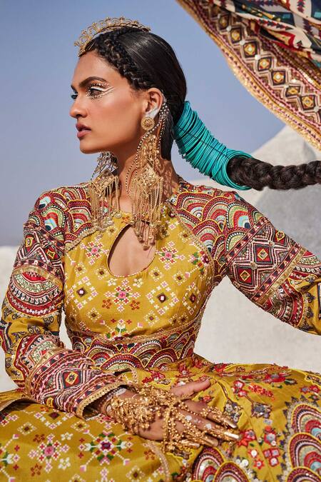 Buy_The Royaleum_Yellow Silk, Crepe Gota Patti, Beads, Embroidery Hand Kurta Bridal Lehenga Set 