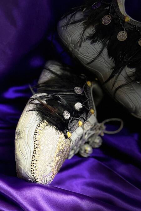 Chal Jooti_Black Raven Rockstar Cutdana Embellished Wedding Sneakers_Online_at_Aza_Fashions