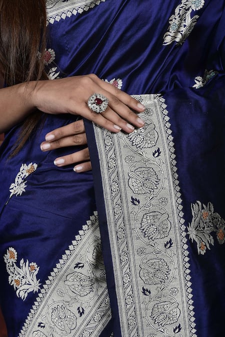 Shop_Naaritva India_Blue Knit Zari Banarasi Floral Handwoven Saree With Running Blouse _Online_at_Aza_Fashions