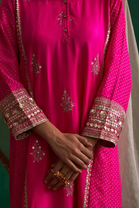 Shop_Rekha Agra_Magenta Habutai Silk, Dupatta Organza Sequin And Zari Hand Embroidered Kurta Set _Online_at_Aza_Fashions