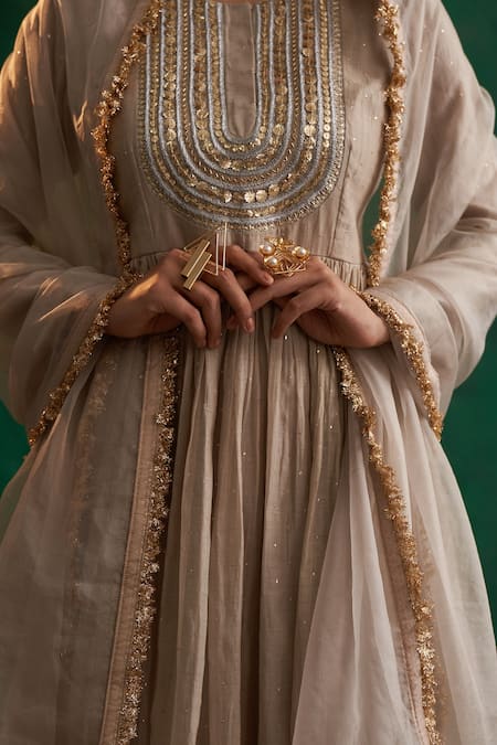 Rekha Agra_Grey Chanderi, Dupatta Organza Mukaish, Sequin And Zari Embroidered Anarkali Set _Online_at_Aza_Fashions