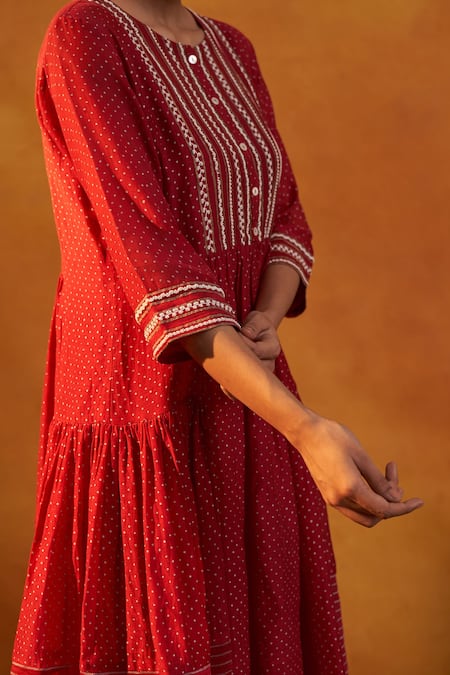 Rekha Agra_Red Kurta Chanderi, Pant Cotton Flex Pearl Work, Geometric Printed And Set _Online_at_Aza_Fashions