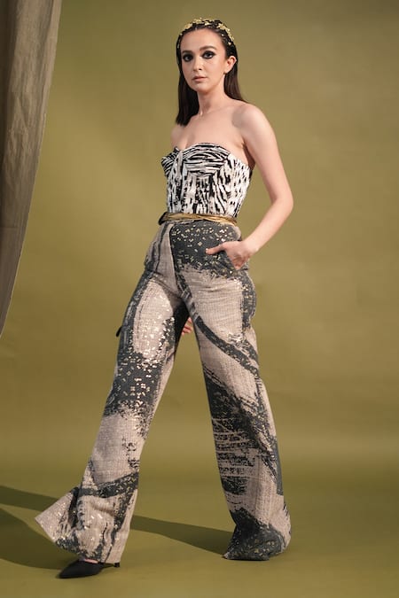 Nikita Mhaisalkar_Black Georgette Beads Sweetheart Neck Glass Embellished Corset Top _Online_at_Aza_Fashions