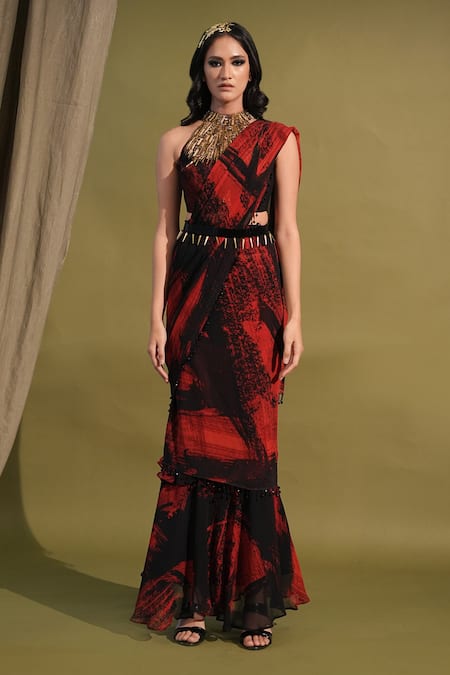 Nikita Mhaisalkar_Red Chiffon Beads, Cut Work, Metallic Thread Stroke Print Saree And Blouse Set _Online_at_Aza_Fashions