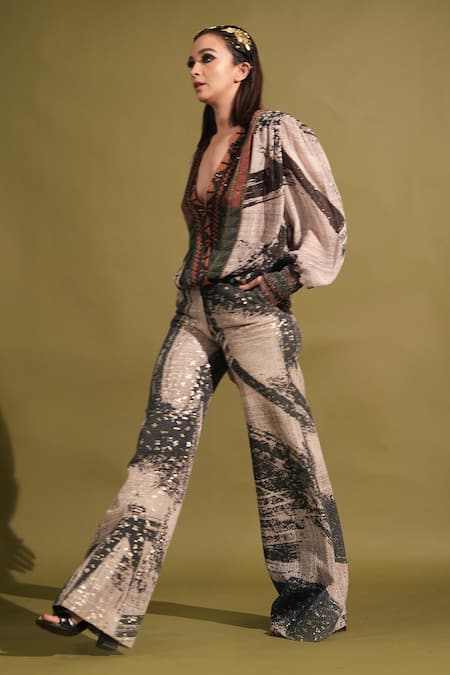 Buy_Nikita Mhaisalkar_Black Georgette Sequins Brush Stroke Print Broad Hem Pant 