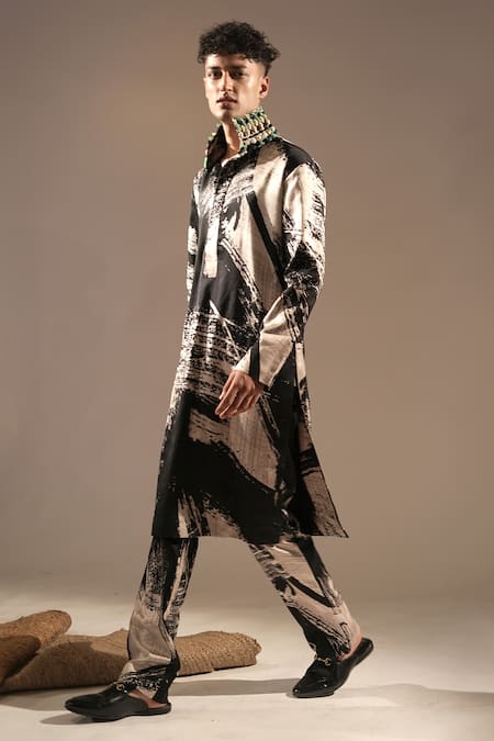 Nikita Mhaisalkar_Black , , Embroidery Brush Stroke Print Kurta With Pant _Online_at_Aza_Fashions
