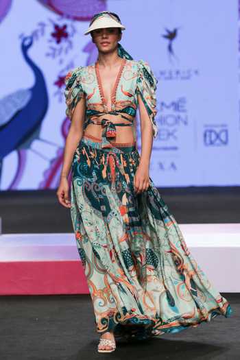 Buy_Limerick By Abirr N' Nanki_Multi Color Crepe Embroidery Plunge Neck Lile Peacock Print Crop Top 