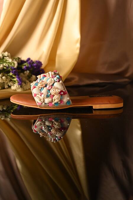 Miraki_White Embellished Seashells Flats _Online_at_Aza_Fashions