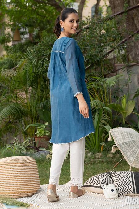 Shop_Summer By Priyanka Gupta_Blue Silk Embroidery Split V-neck Ambar Dori Tunic_Online_at_Aza_Fashions