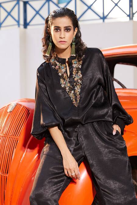 Reynu Taandon_Black Silk Embroidery Bandeau Neck Floral Hand Work Shirt _Online_at_Aza_Fashions