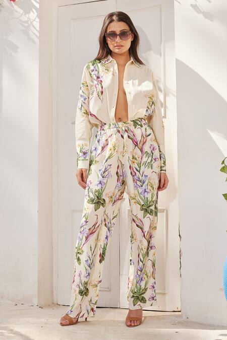 Buy_Reynu Taandon_Cream Crepe Embroidery Collared Plain Shirt And Floral Print Pant 