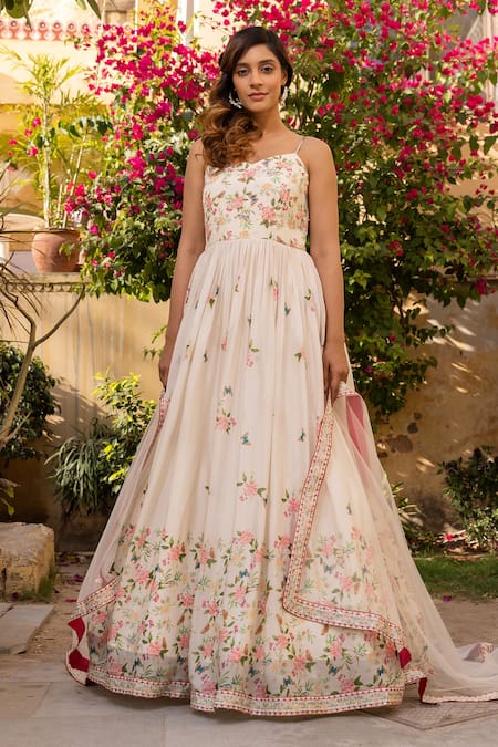 Shop Suruchi Parakh White Georgette, Organza Cut Work, Sequins, Garden Print Anarkali With Dupatta Online at Aza Fashions Shop_Suruchi Parakh_White Georgette, Organza Cut Work, Sequins, Garden Print Anarkali With Dupatta _Online_at_Aza_Fashions