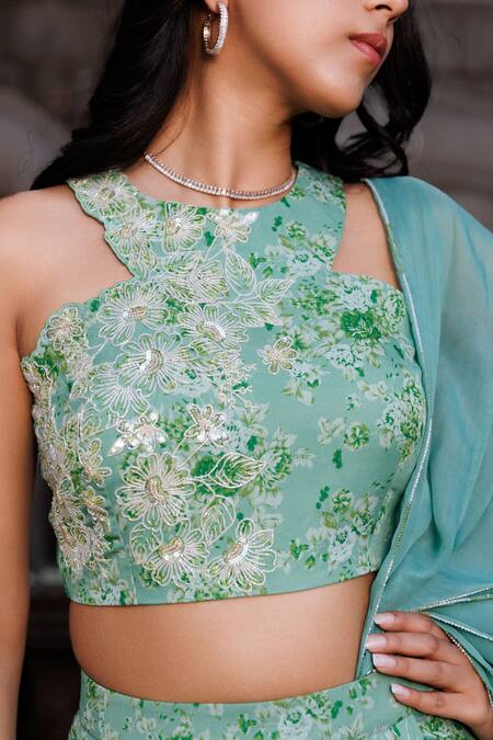 Suruchi Parakh Green Georgette, Organza Beads, Floral Print Pre-draped Saree And Blouse Set at Aza Fashions Suruchi Parakh_Green Georgette, Organza Beads, Floral Print Pre-draped Saree And Blouse Set _at_Aza_Fashions