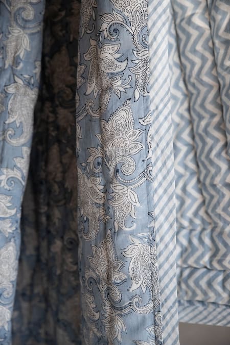 Buy Raamae Blue 100% Cotton Hand Block Print Mogra Quilt With Cushion Covers Online at Aza Fashions Buy_Raamae_Blue 100% Cotton Hand Block Print Mogra Quilt With Cushion Covers_Online_at_Aza_Fashions