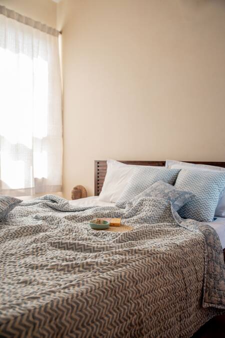 Raamae Blue 100% Cotton Hand Block Print Mogra Quilt at Aza Fashions Raamae_Blue 100% Cotton Hand Block Print Mogra Quilt_at_Aza_Fashions