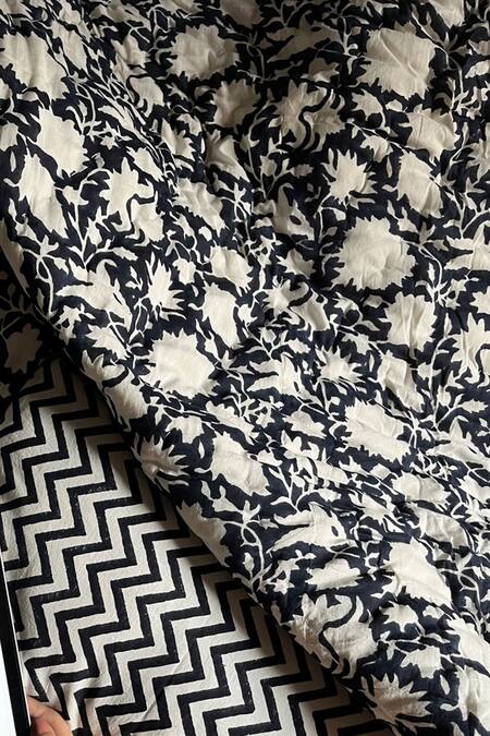 Raamae_Blue 100% Cotton Hand Block Print Bouti Chevron Quilt With Cushion Covers_at_Aza_Fashions